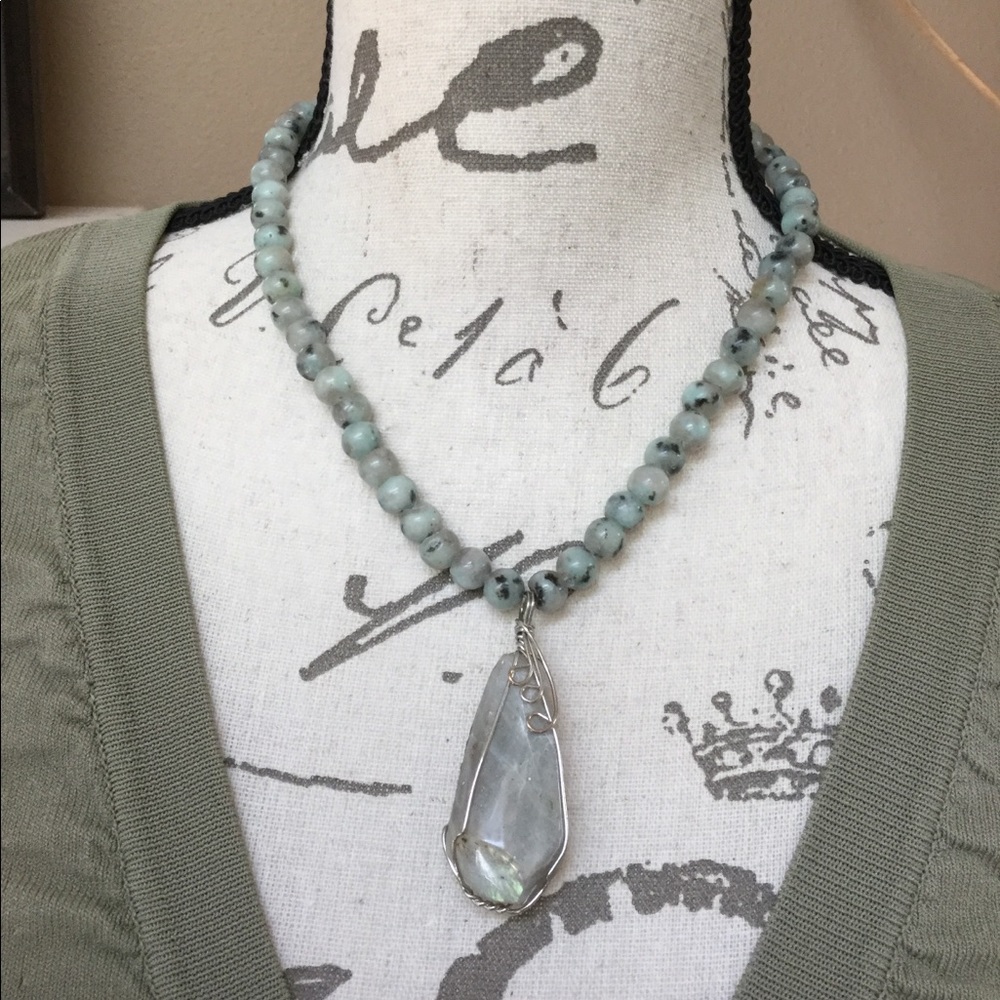 Natural stone necklace